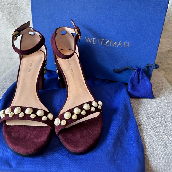 Stuart Weitzman suede heels. - Picture 1 of 5